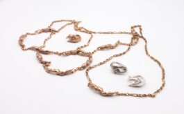 Crab jewellery in silver and bronze by Chloe Valorso 