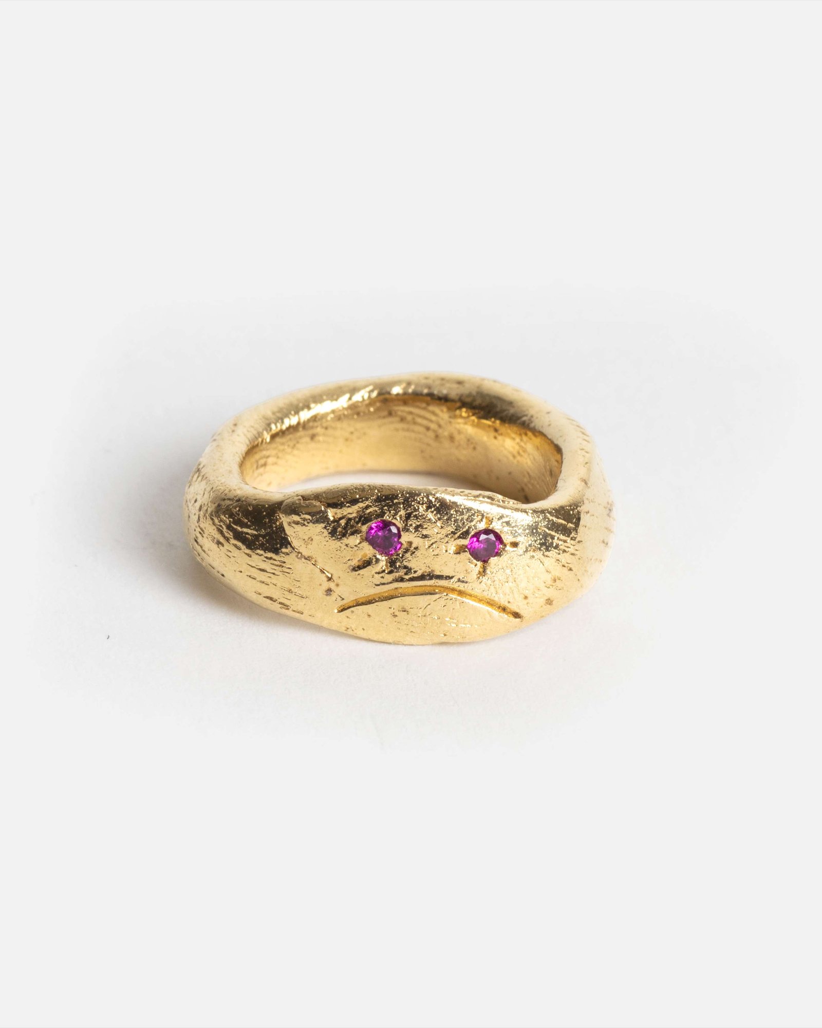Smile ring jewellery bronze goldplated with stones by Chloe Valorso